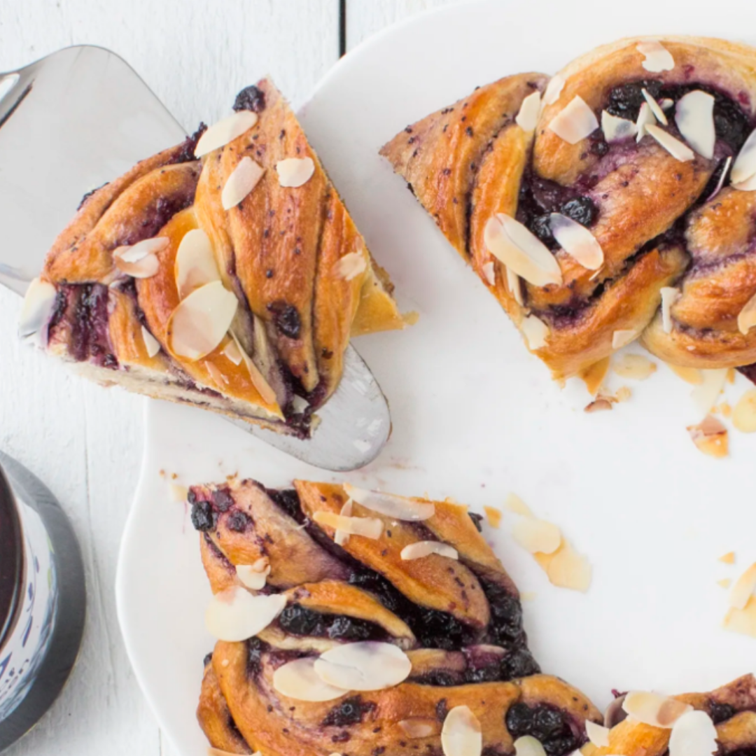 Croissantkrans met Hero Bosbessenjam